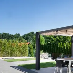 Jakie kafle na taras: Wybierz trwałe i estetyczne płytki na ogród